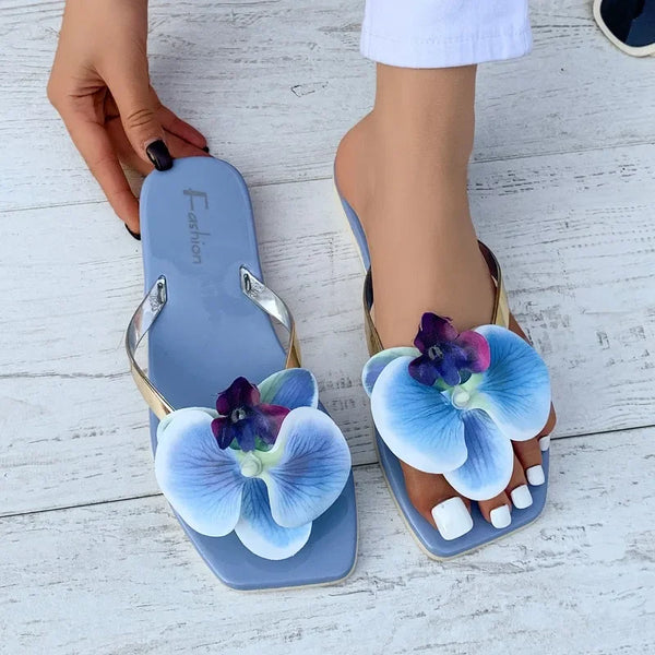 Nuevas chanclas, zapatillas para mujer, Sandalias planas con punta cuadrada de verano 2025, zapatillas informales para exteriores, zapatos de flores a la moda para mujer