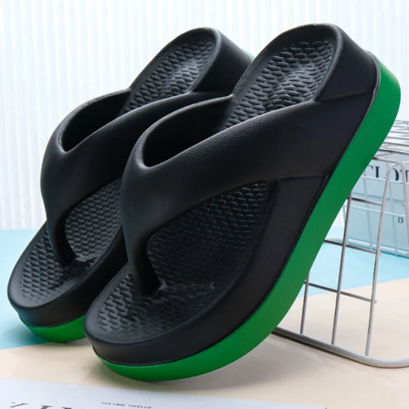 Chanclas de mujer Zapatos de diseño popular Tendencia 2024 Sandalias de plataforma casuales Zapatillas antideslizantes para exteriores Características únicas Sandalias planas